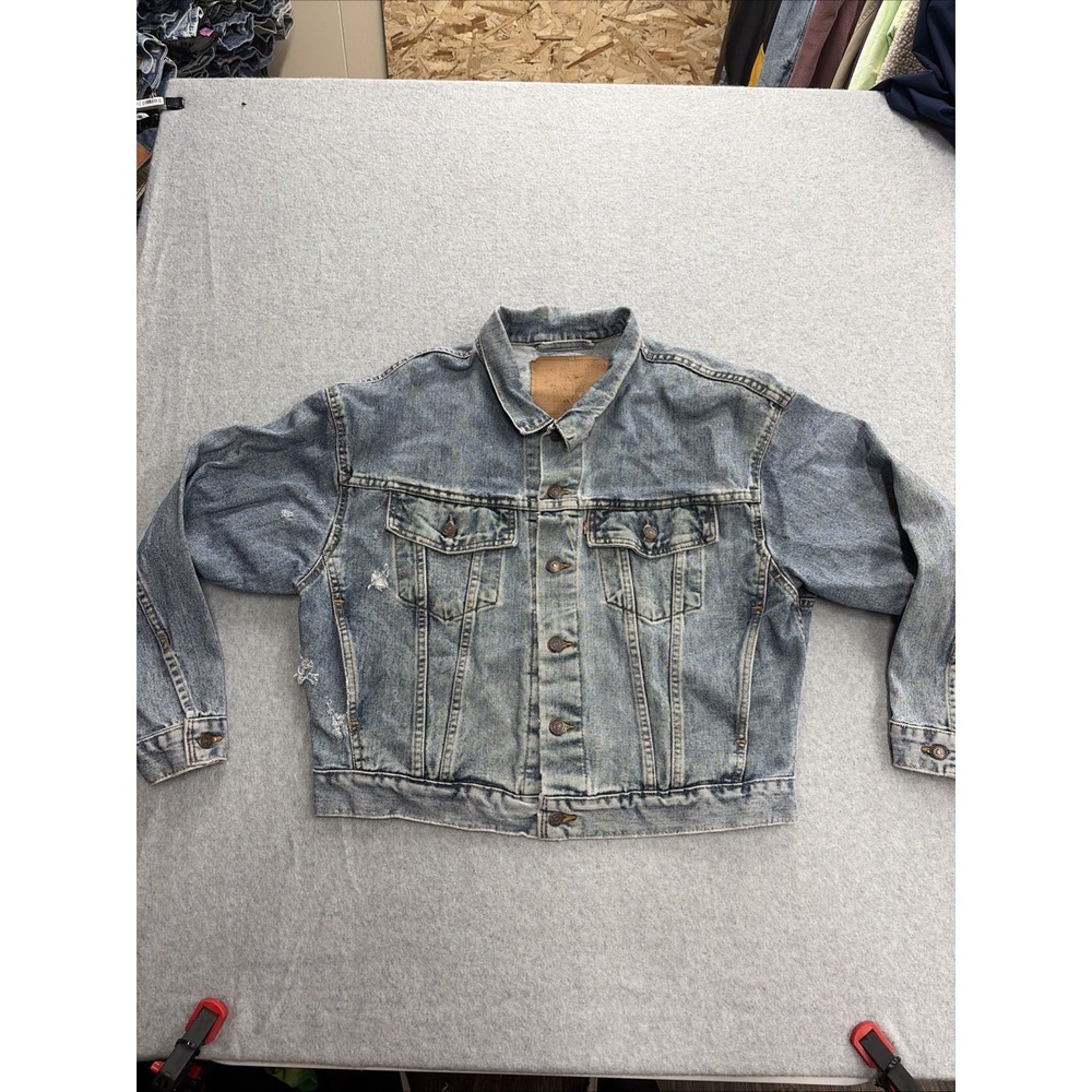 Vintage Levi's Type 3 III Sz M Trucker Blue Denim Jean Jacket Made USA Thrashed!